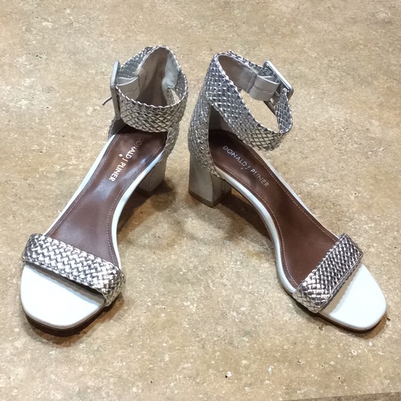 donald pliner silver sandals